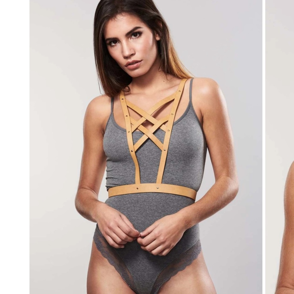 Bijoux Indiscrets Maze Cross Cleavage Harness